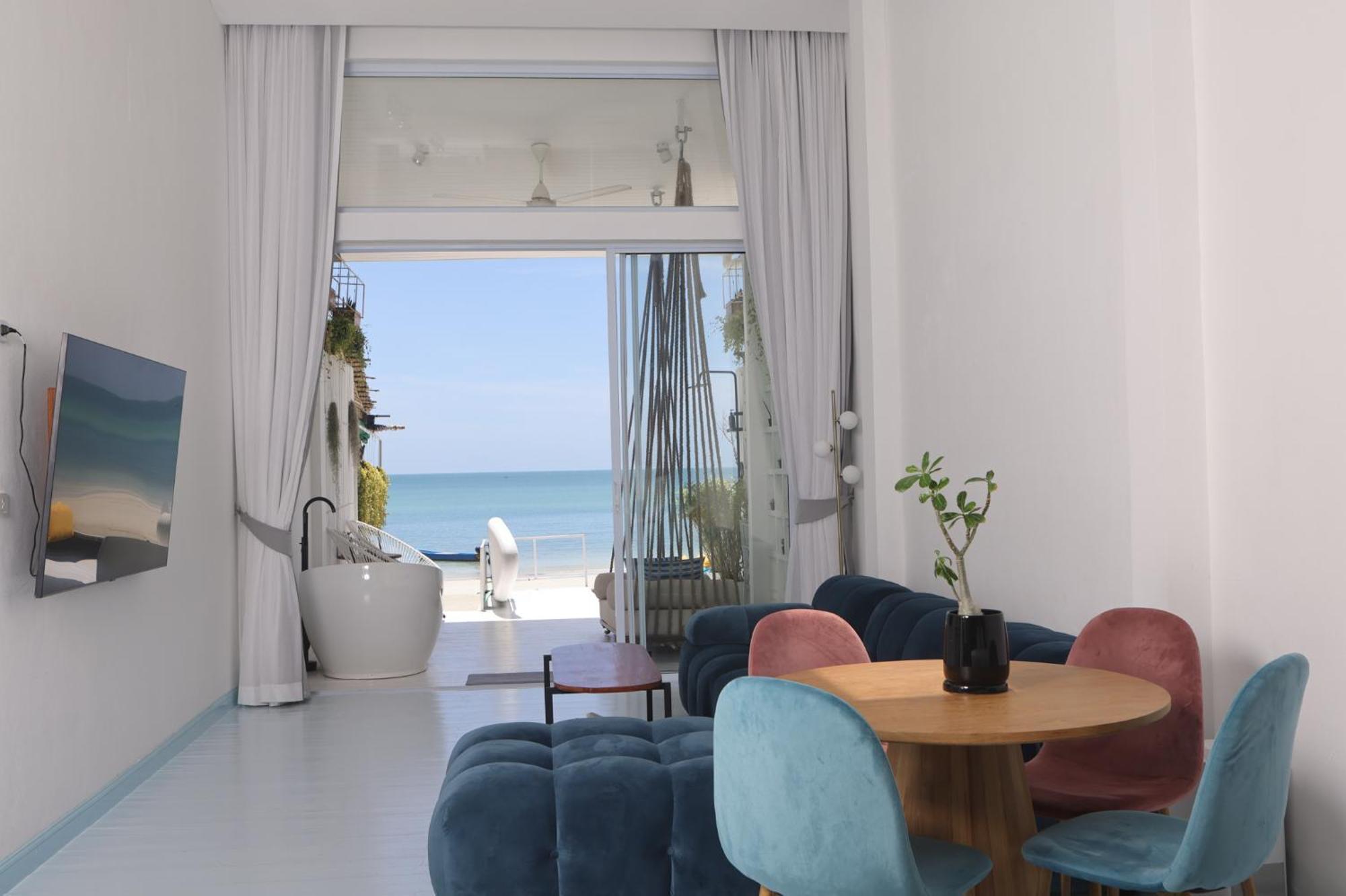Adika - The Beachfront Loft Chaloklum Extérieur photo