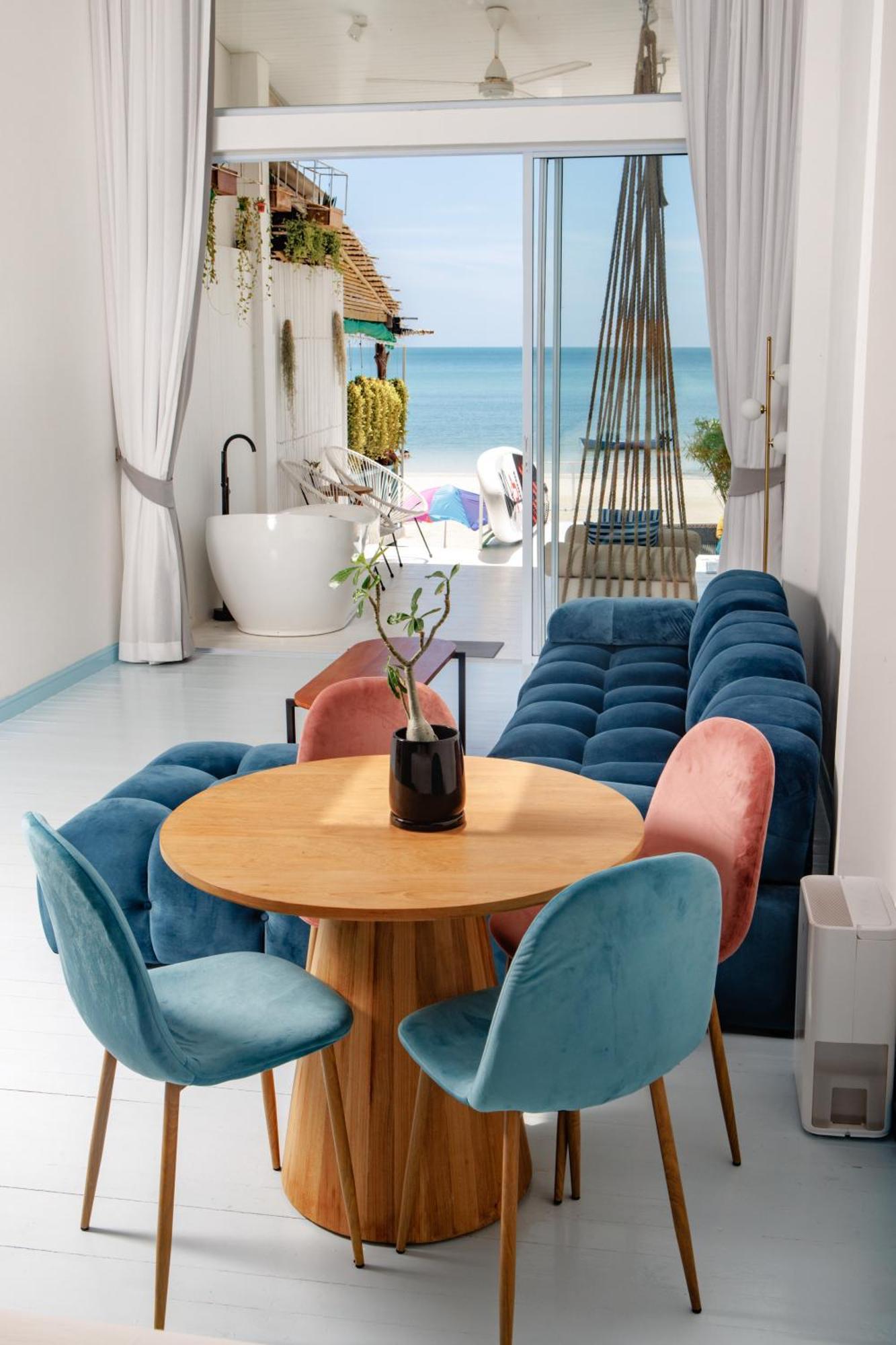 Adika - The Beachfront Loft Chaloklum Extérieur photo
